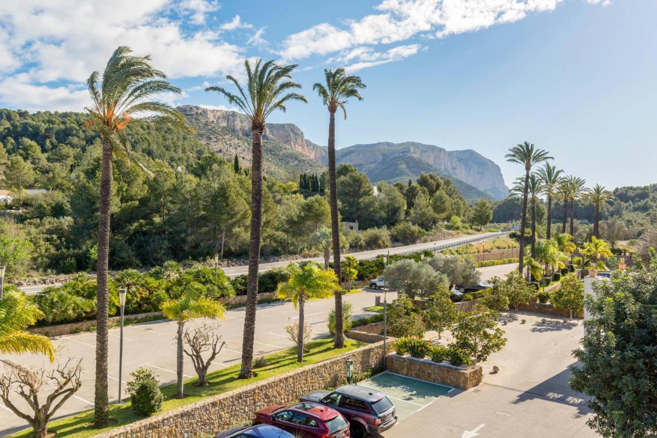 Denia Marriott La Sella Golf Resort & Spa Exterior photo View of the Sierra de Tramuntana