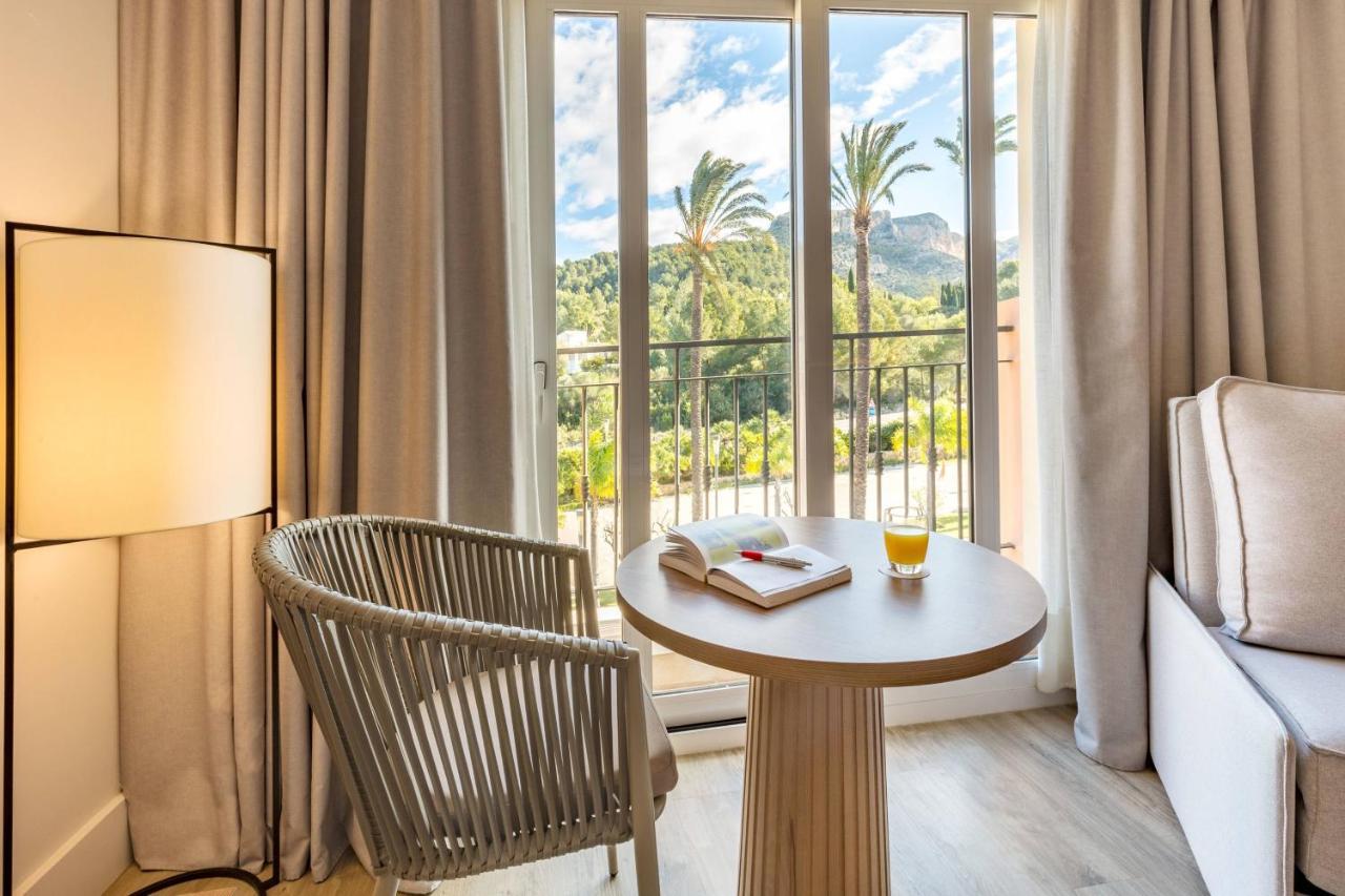 Denia Marriott La Sella Golf Resort & Spa Exterior photo A room at the hotel
