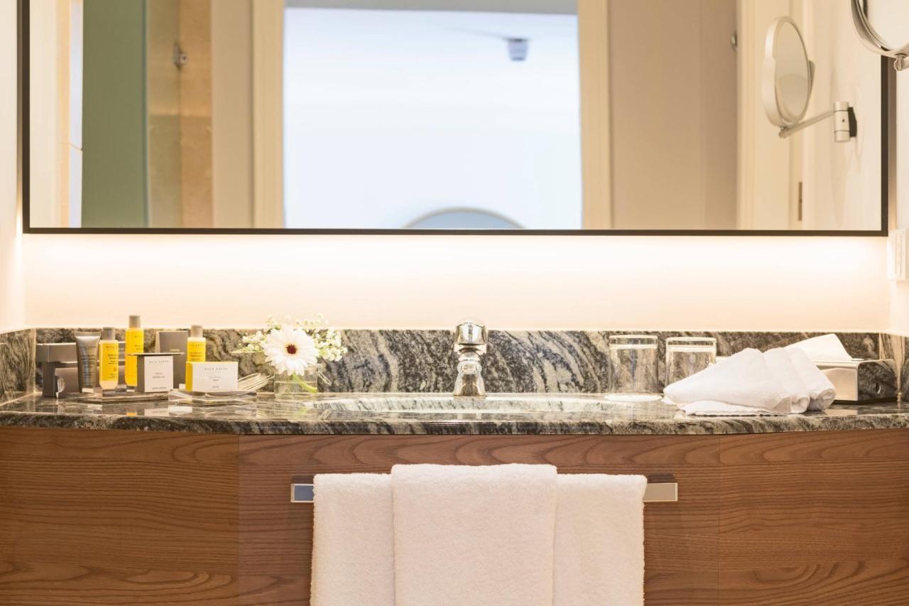 Denia Marriott La Sella Golf Resort & Spa Exterior photo Bathroom