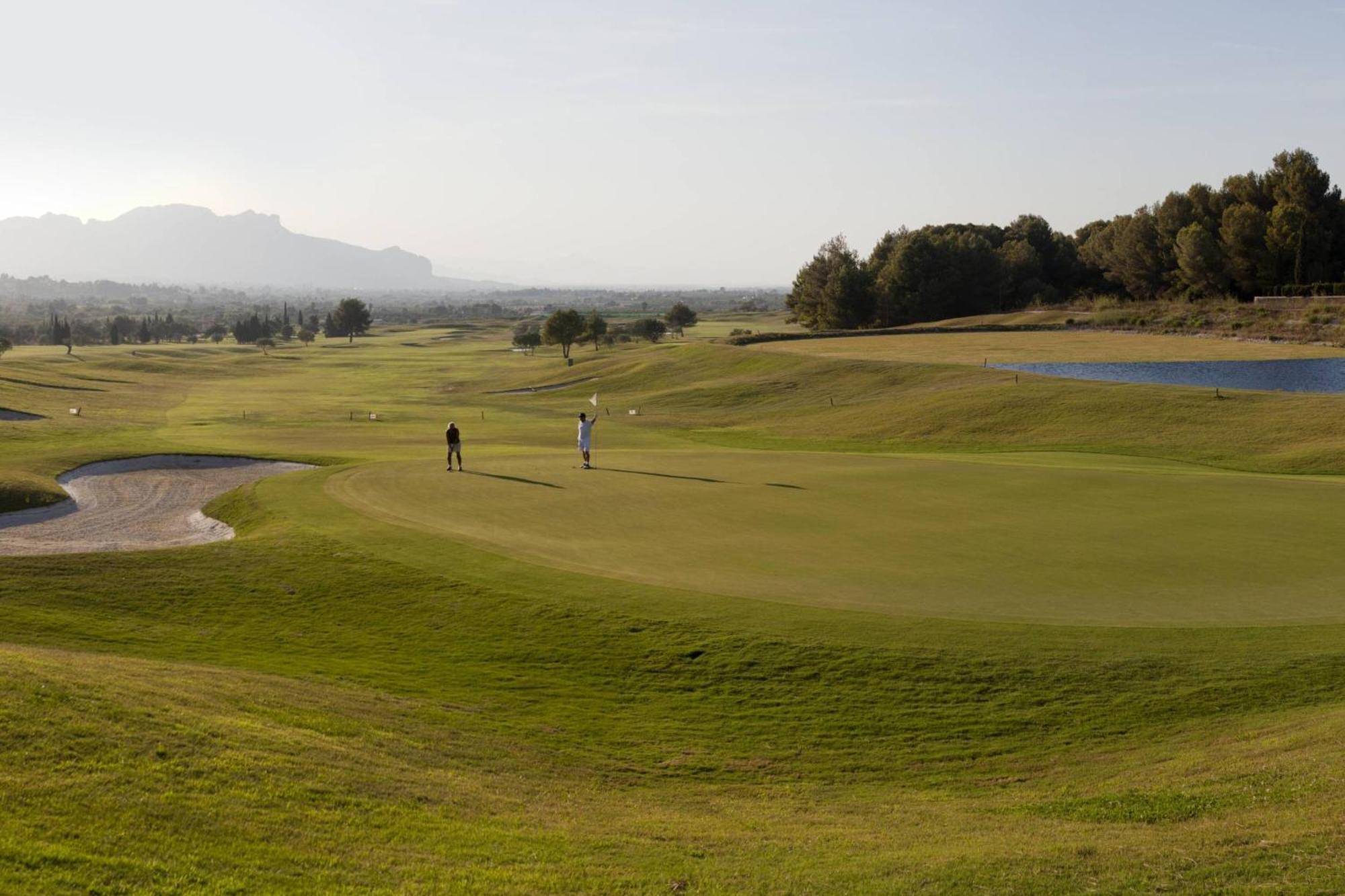 Denia Marriott La Sella Golf Resort & Spa Exterior photo Golf course at the resort