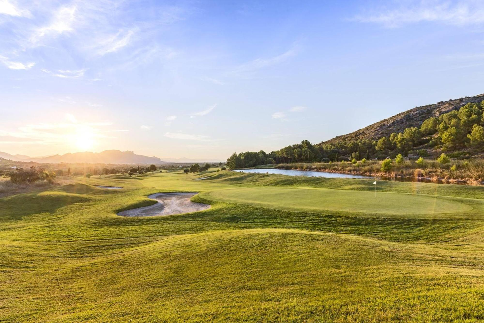 Denia Marriott La Sella Golf Resort & Spa Exterior photo Golf course at the resort